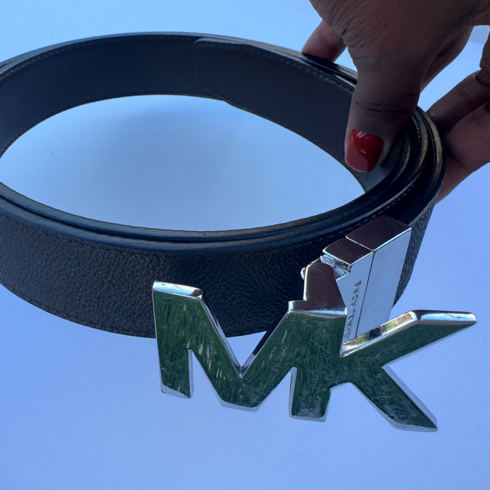 Michael Kors Men’s Black Leather Belt 40” / 100cm Silver MK Logo Buckle - Picture 3 of 7